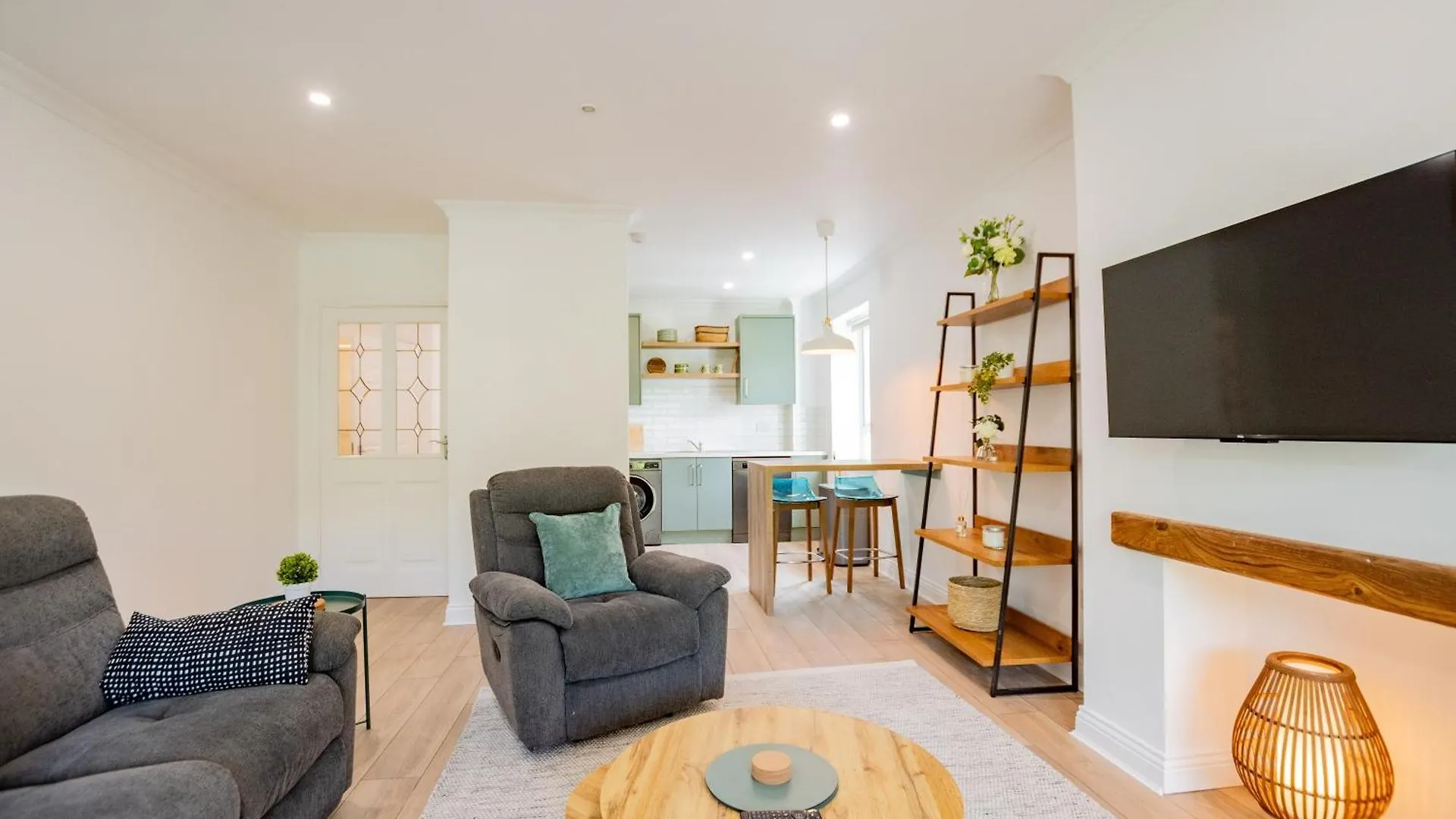Simply Stunning 3 Bed Apartment With Free Parking Galway