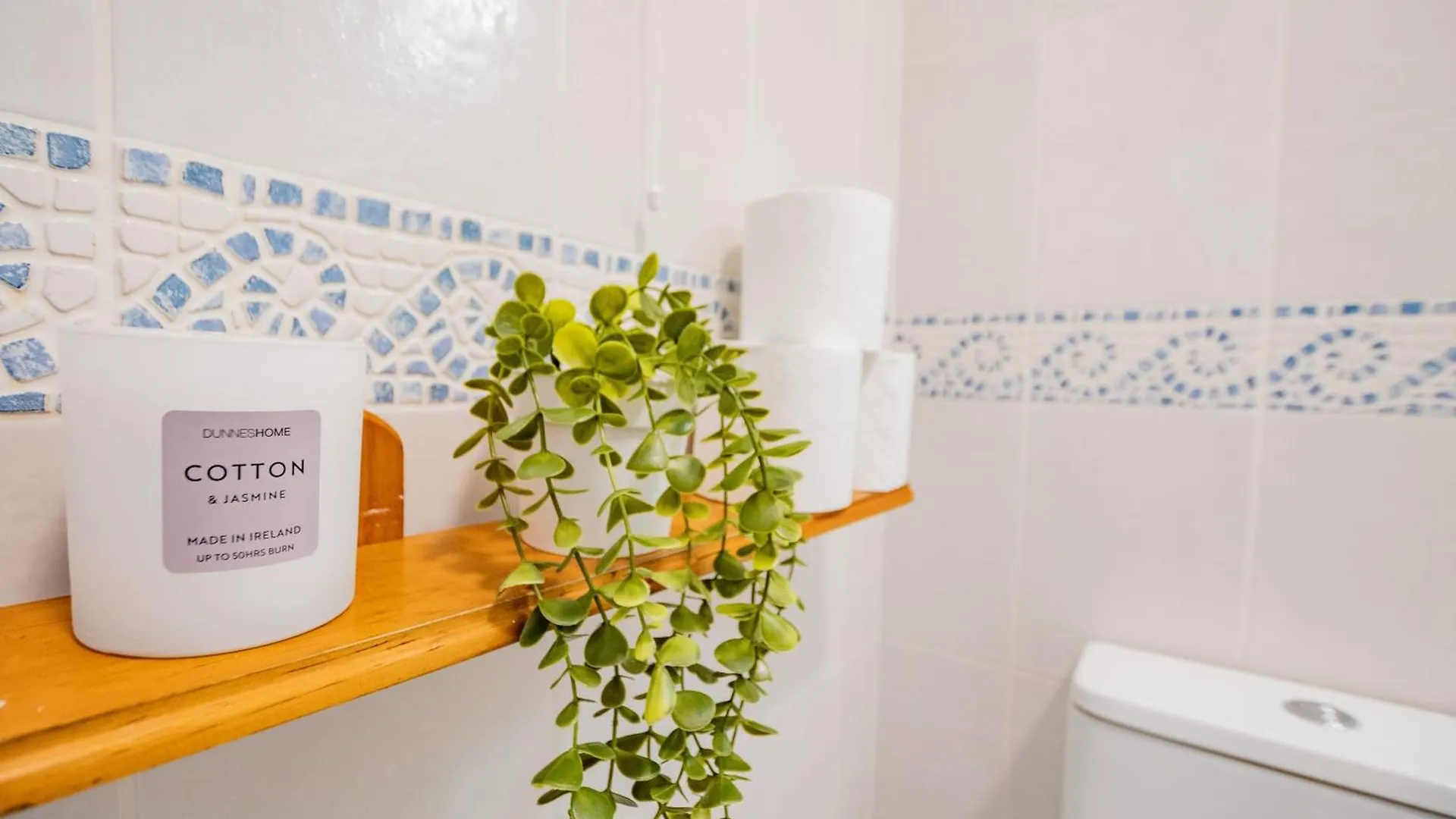 Simply Stunning 3 Bed Apartment With Free Parking Galway