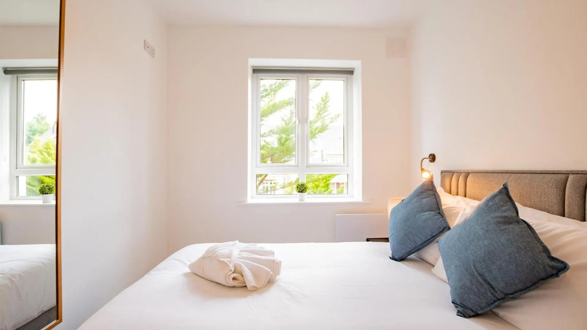 Simply Stunning 3 Bed Apartment With Free Parking Galway