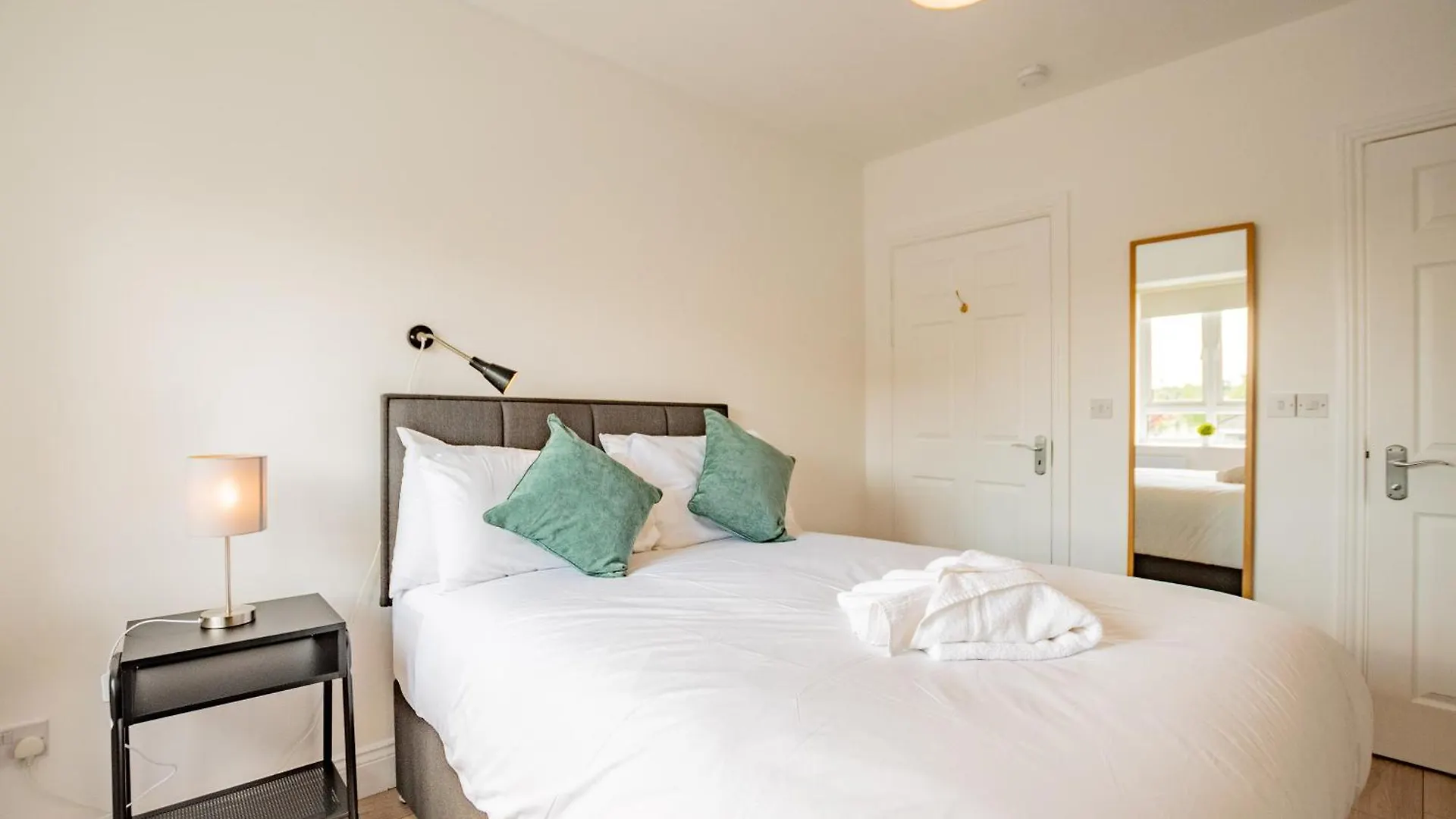 Simply Stunning 3 Bed Apartment With Free Parking Galway