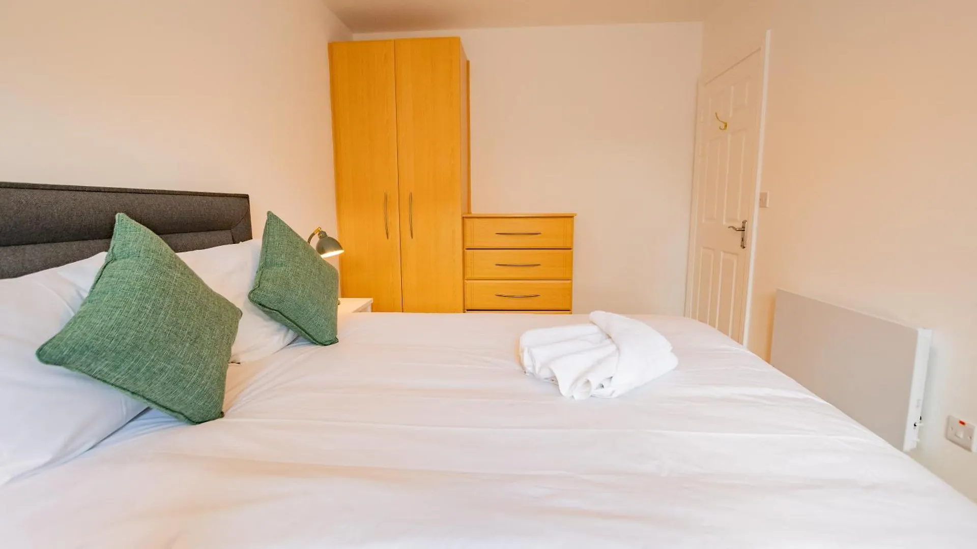 Simply Stunning 3 Bed Apartment With Free Parking Galway